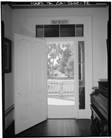 INTERIOR_VIEW,_SECOND_FLOOR_HALL_FRONT_PORCH_DOOR,_FACING_SOUTH_-_General_Phineas_Banning_Residence,_401_East_M_Street,_Wilmington,_Los_Angeles_County,_CA_HABS_CAL,19-WILM,2-92.tif